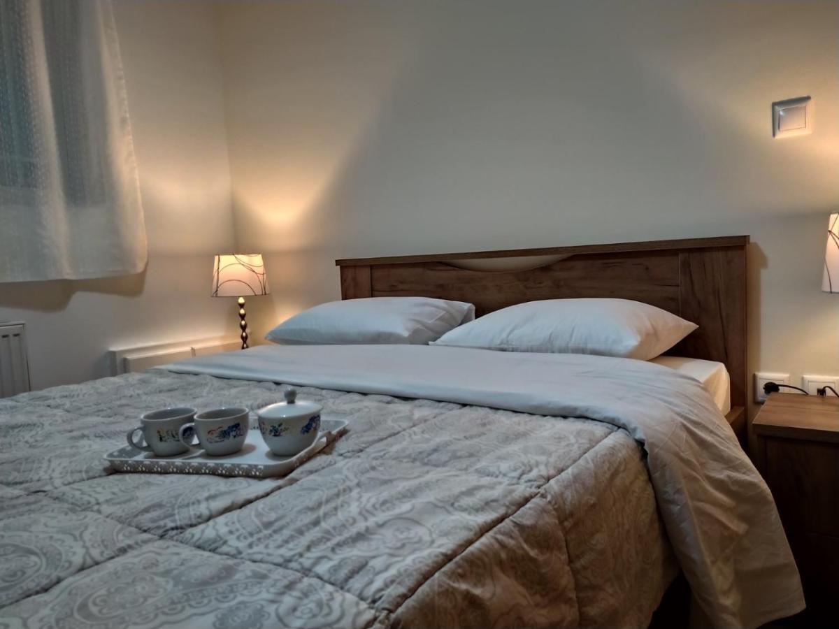 Overnight Athens Airport And Raphina Port Apartment Artemida  Esterno foto
